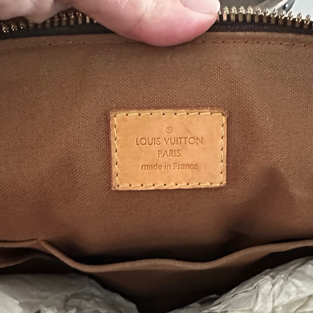 Louis Vuitton Tivoli GM Monogram Canvas Shoulder Bag - Picture 12 of 14
